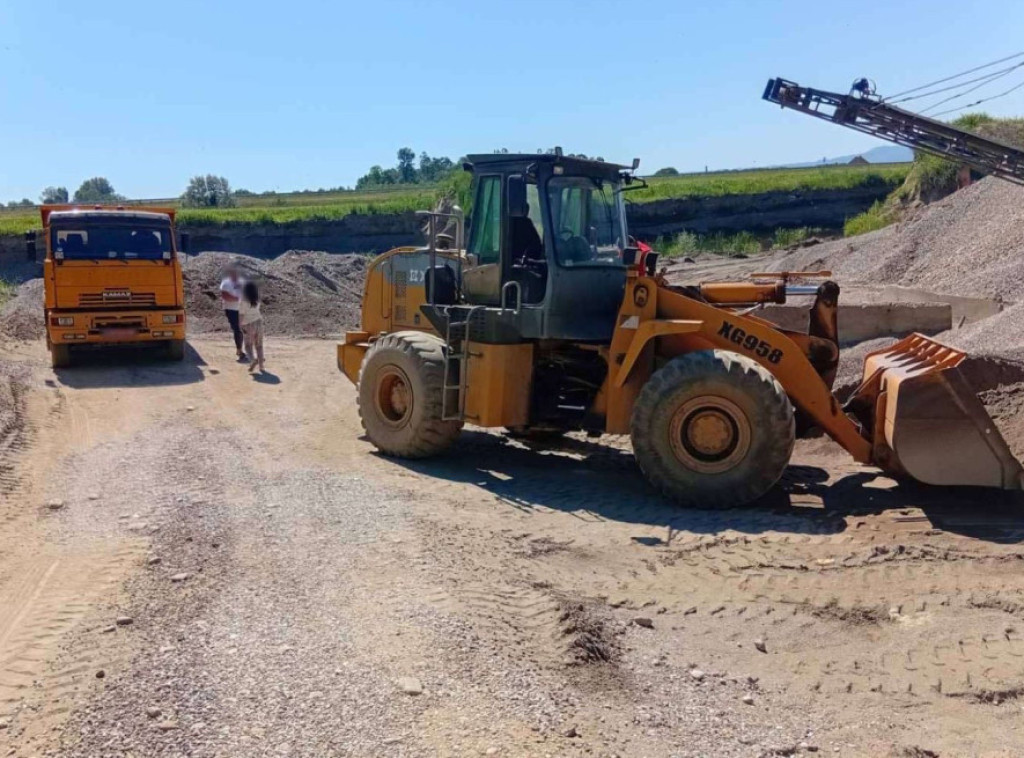 Šabac: Uhapšene tri osobe zbog nedozvoljene eksploatacije mineralnih sirovina