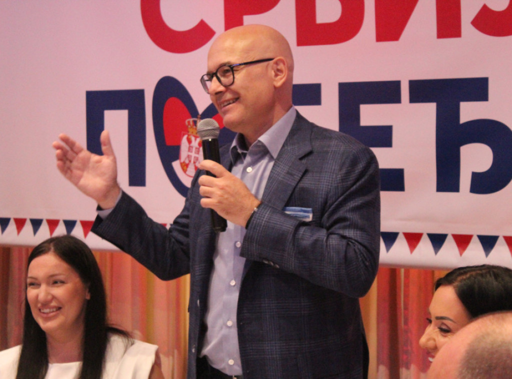 Vučević: Nećemo dati Novi Sad blokaderima