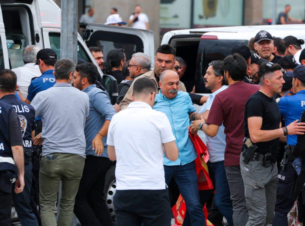 Više od 100 uhapšenih na protestu protiv NATO u Ankari