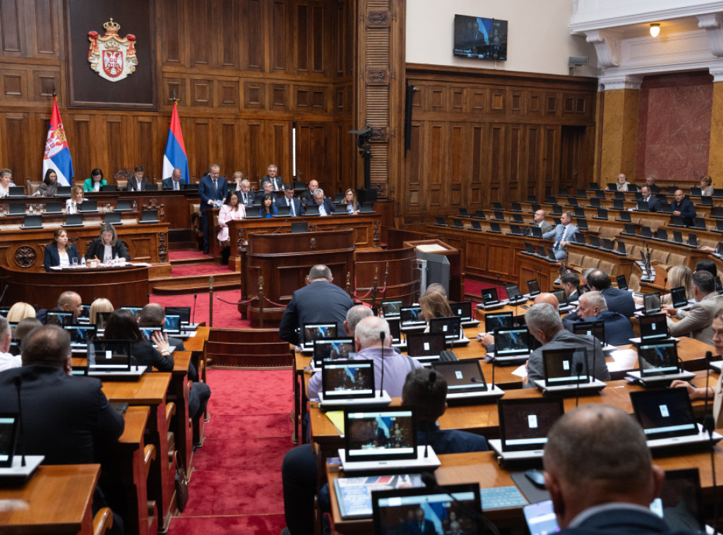 Skupština počela objedinjenu načelnu raspravu o svih 18 tačaka dnevnog reda