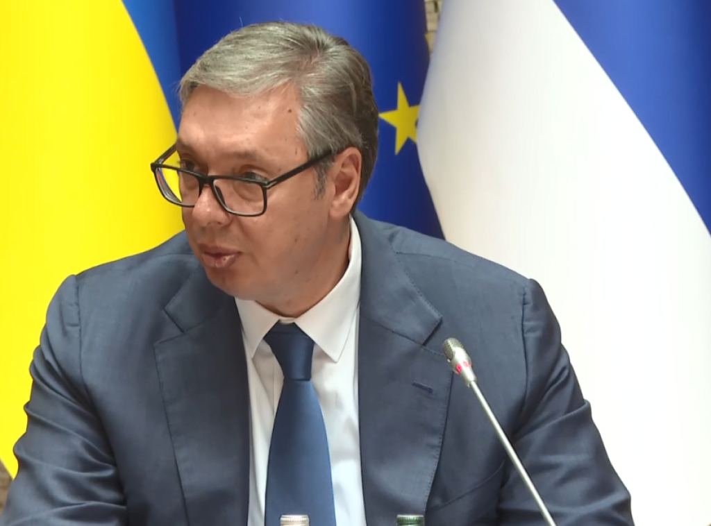 Vucic welcomes UAE president in Belgrade