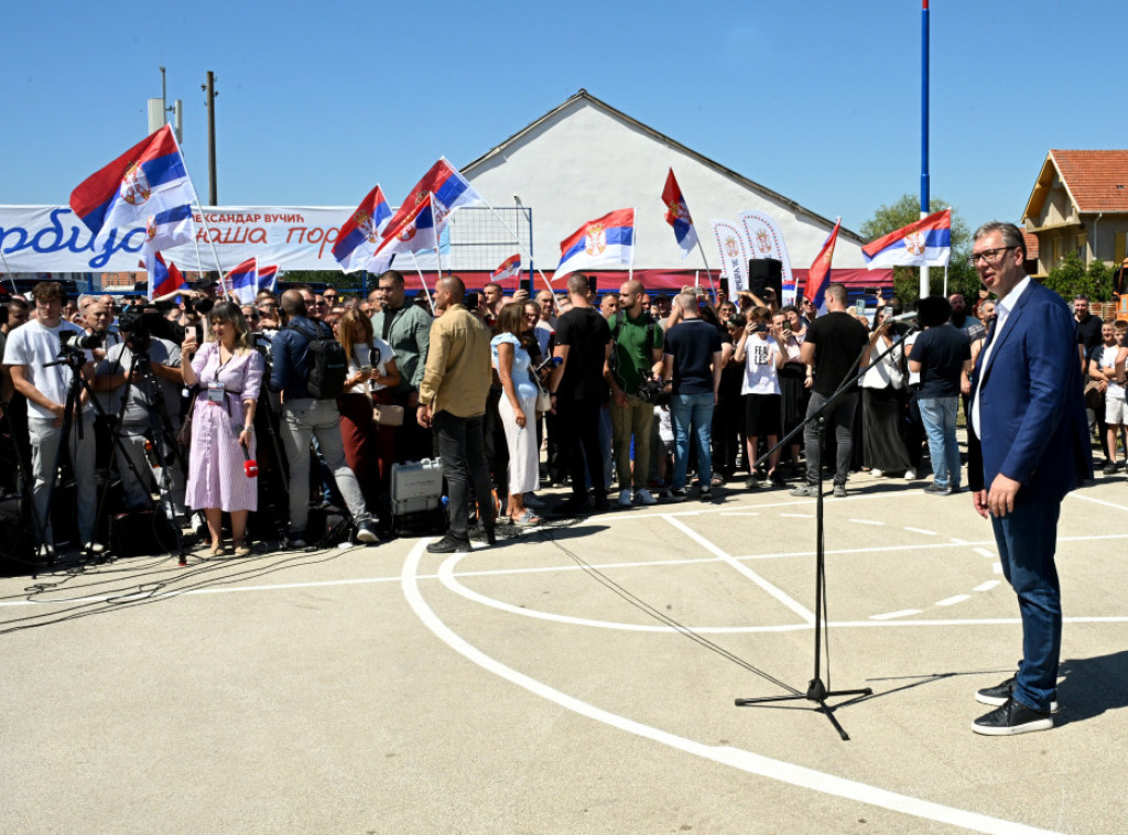 Vučić: Srbija će nastaviti ekonomski da se razvija, čuvaćemo mir i stabilnost
