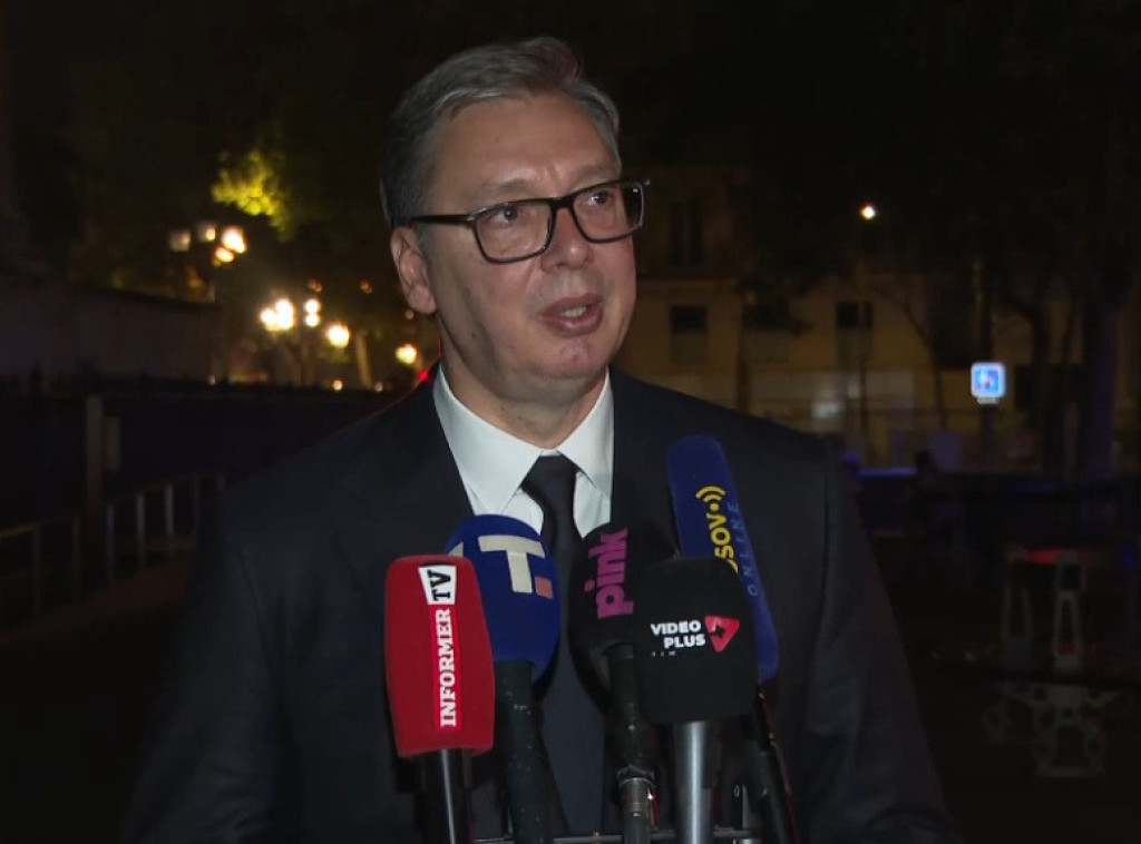 Vučić: Srbija jedina u Parizu koja nije član EU, NATO ni Koalicije voljnih, velika čast