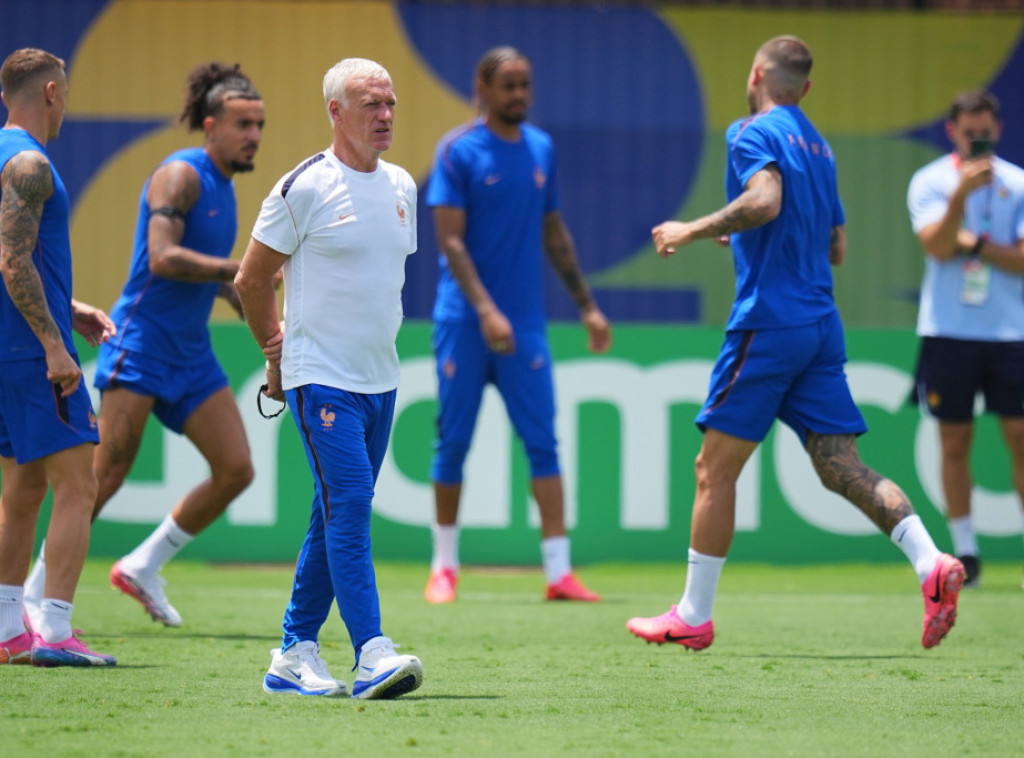 Fudbaleri Francuske i Španije večeras u Dalasu igraju prvo polufinale Mundijala