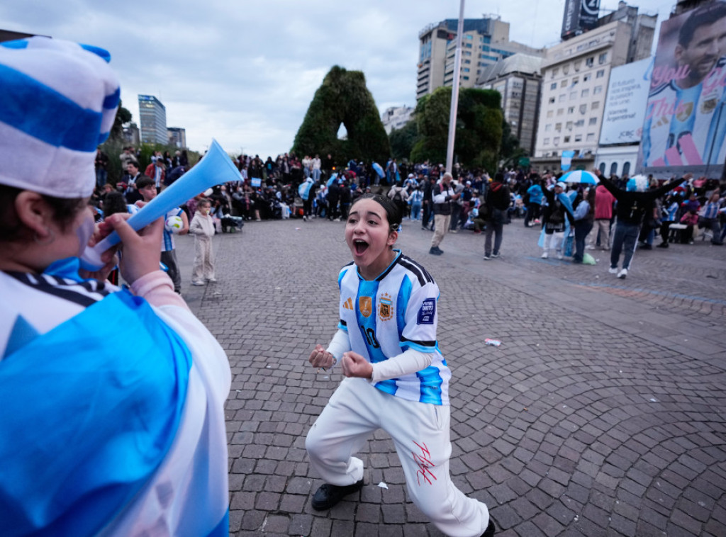 Fudbaleri Argentine pobedili Englesku i plasirali se u sedmo finale Mondijala