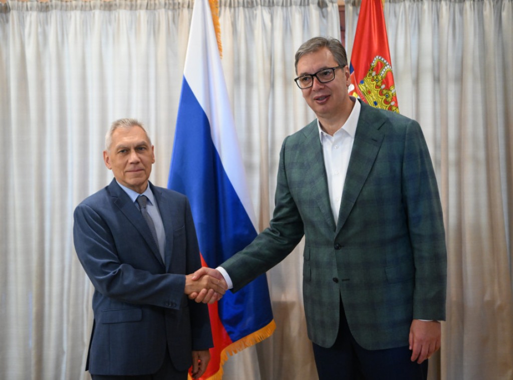 Predsednik Vučić se sastao sa ambasadorom Rusije Aleksandrom Bocan-Harčenkom