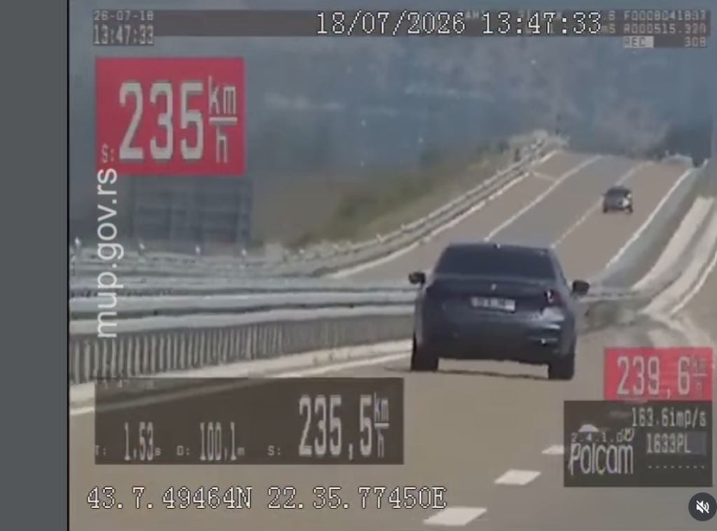 MUP: Zaustavljen Iračanin koji je vozio skoro 250 km/h tamo gde je dozvoljeno 130 km/h