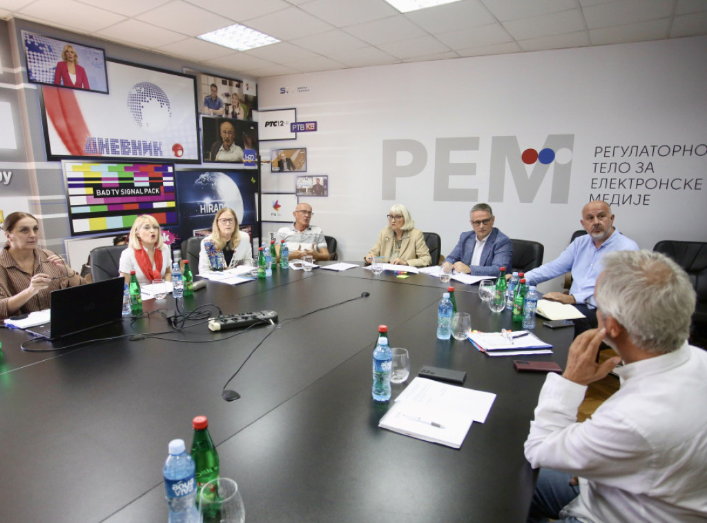 Završena sednica Saveta REM-a bez izbora predsednika i zamenika