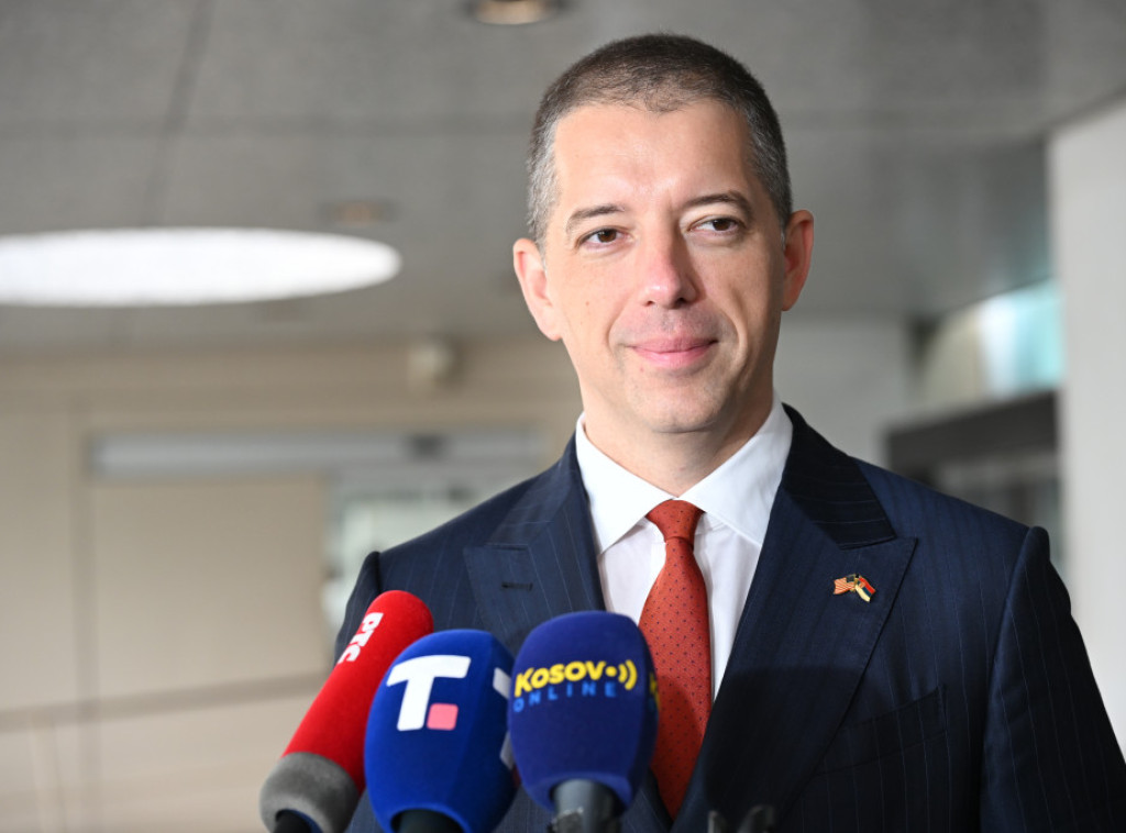 Đurić čestitao Milibandu: Radujem se nastavku saradnje na unapređenju odnosa