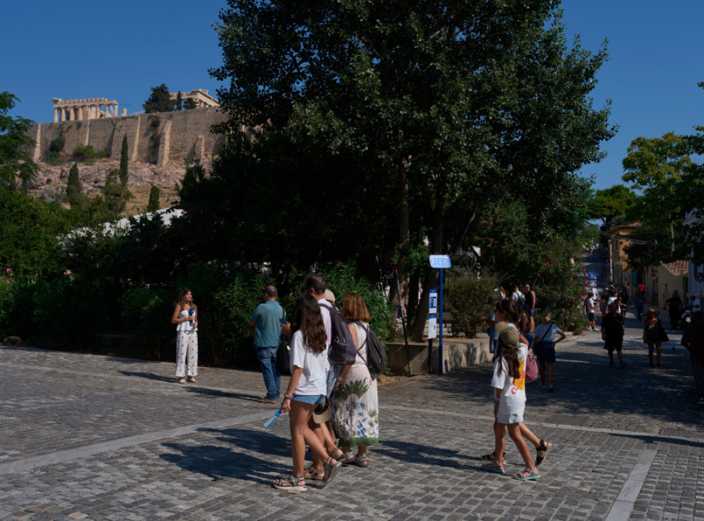 Napad kod Akropolja: Muškarac nožem povredio dvoje američkih turista, uhapšen napadač