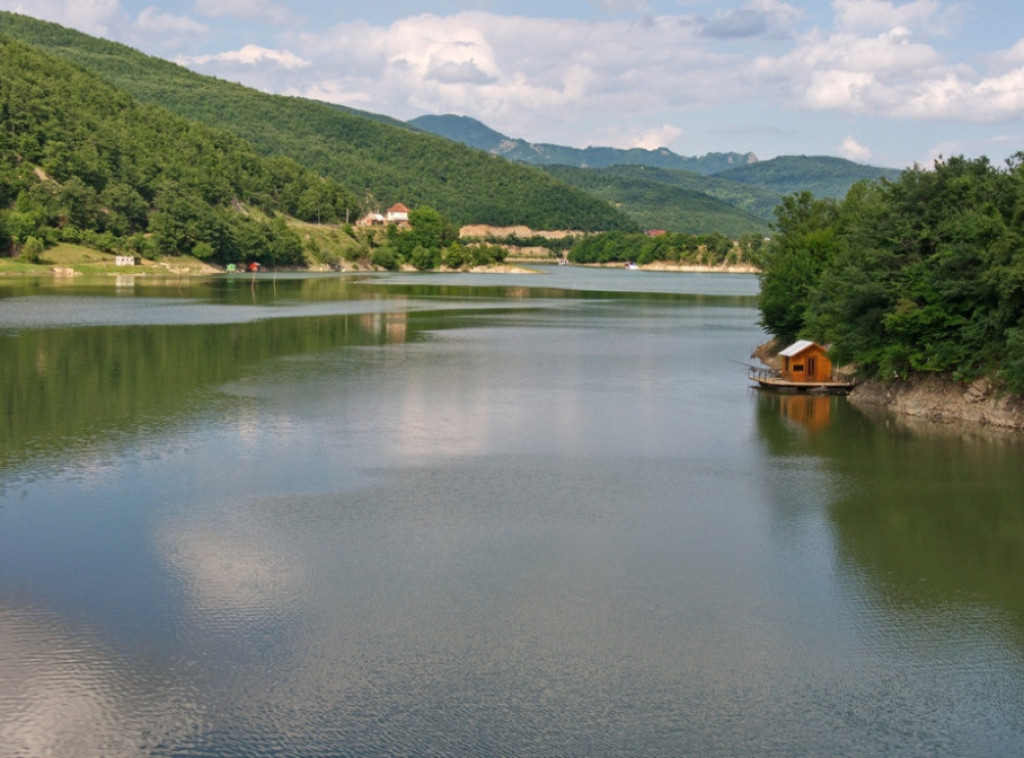 Po nalogu preduzeća Ibar-Lepenac na Gazivodama počelo rušenje motela Jezero