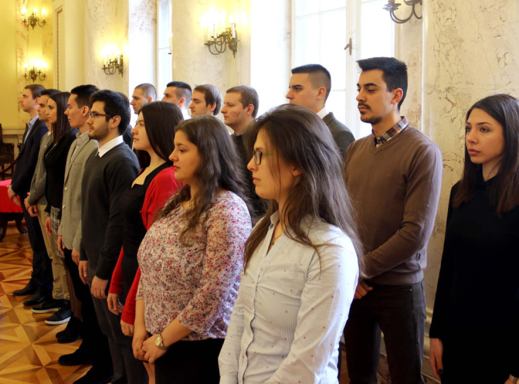Otvoren konkurs za studentske stipendije Ministarstva odbrane