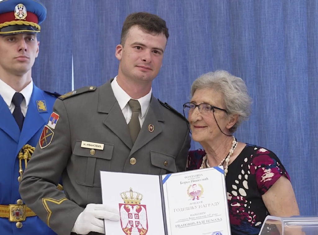 Uručene diplome i nagrade kadetima Vojne akademije i Medicinskog fakulteta VMA