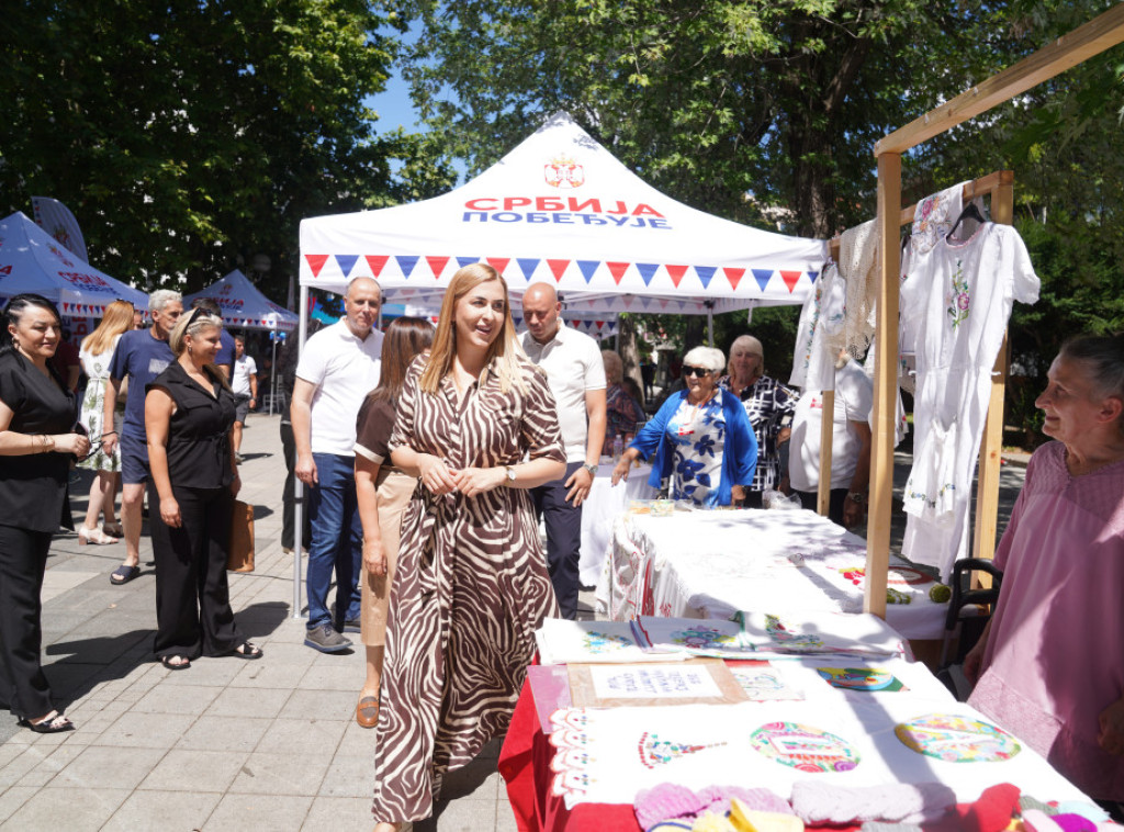 Na skupu "Lazarevac-nekad i sad" građanima predstavljeni aktuelni projekti