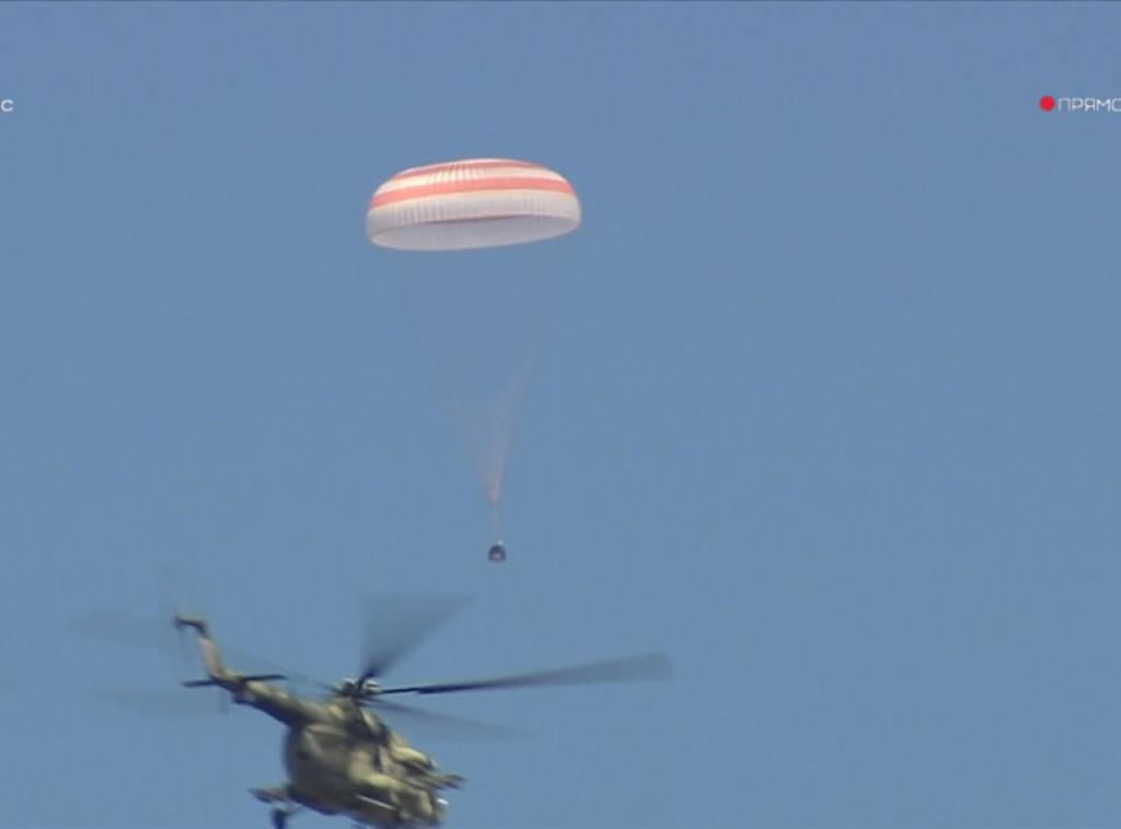 Povratna kapsula svemirskog broda Sojuz MS-28 sa kosmonautima sletela u Kazahstan