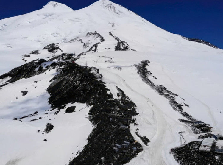 Radio Sarajevo: Tela pet zeničkih planinara stradalih na Elbrusu danas stižu u Bosnu i Hercegovinu