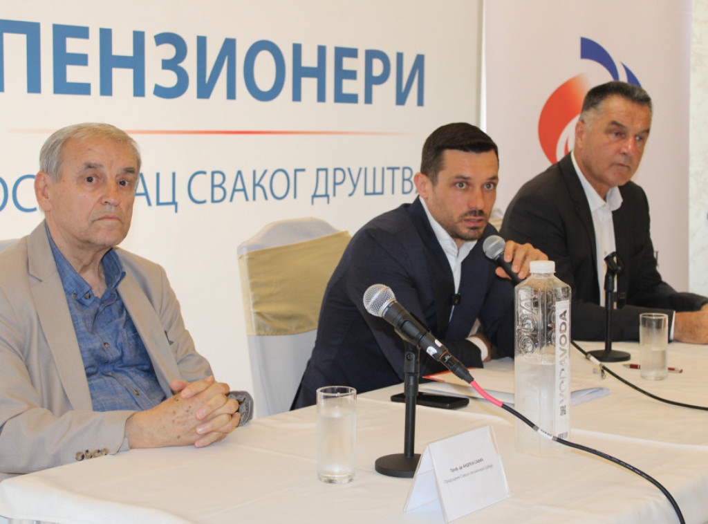 Ognjenović u Novom Pazaru: Septembar će biti mesec penzionera