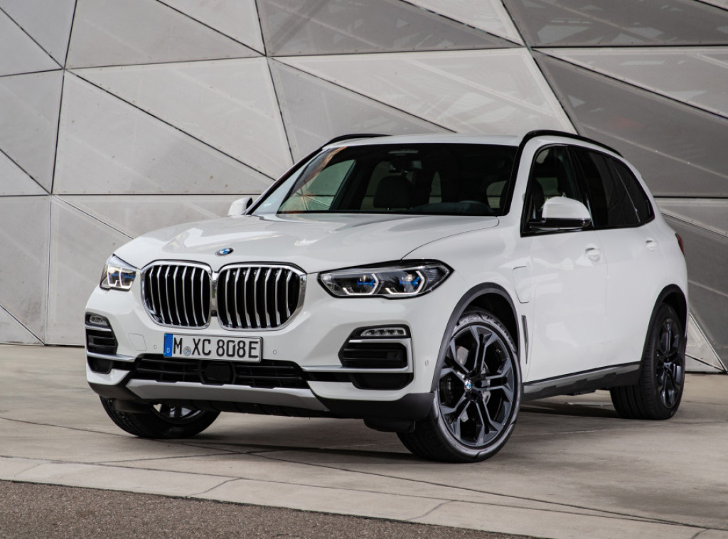 BMW ukida 8.000 radnih mesta širom sveta, kriza auto-industrije stigla i do Minhena