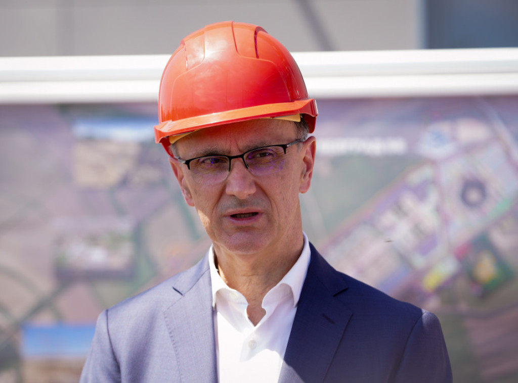 Macut: Vanredno stanje u  delu Vojvodine zbog niskog vodostaja Dunava