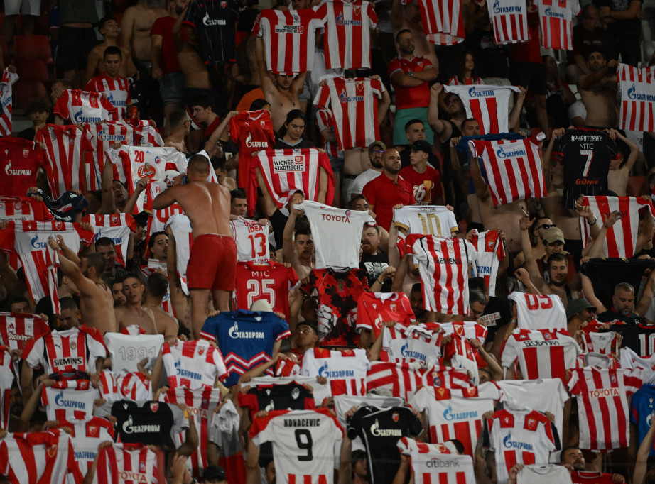 Fudbaleri Crvene zvezde ubedljivi protiv Čukaričkog za prvo mesto na tabeli SLS