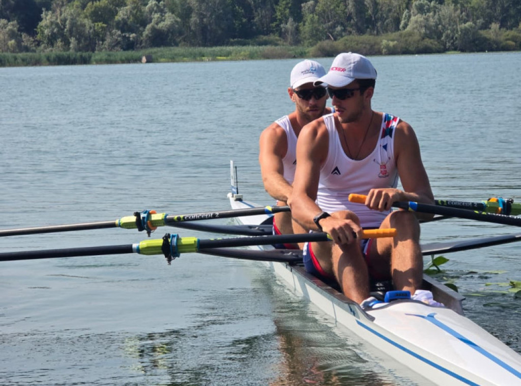 Srpski veslači Martin Mačković i Nikolaj Pimenov osvojili zlatnu medalju na EP