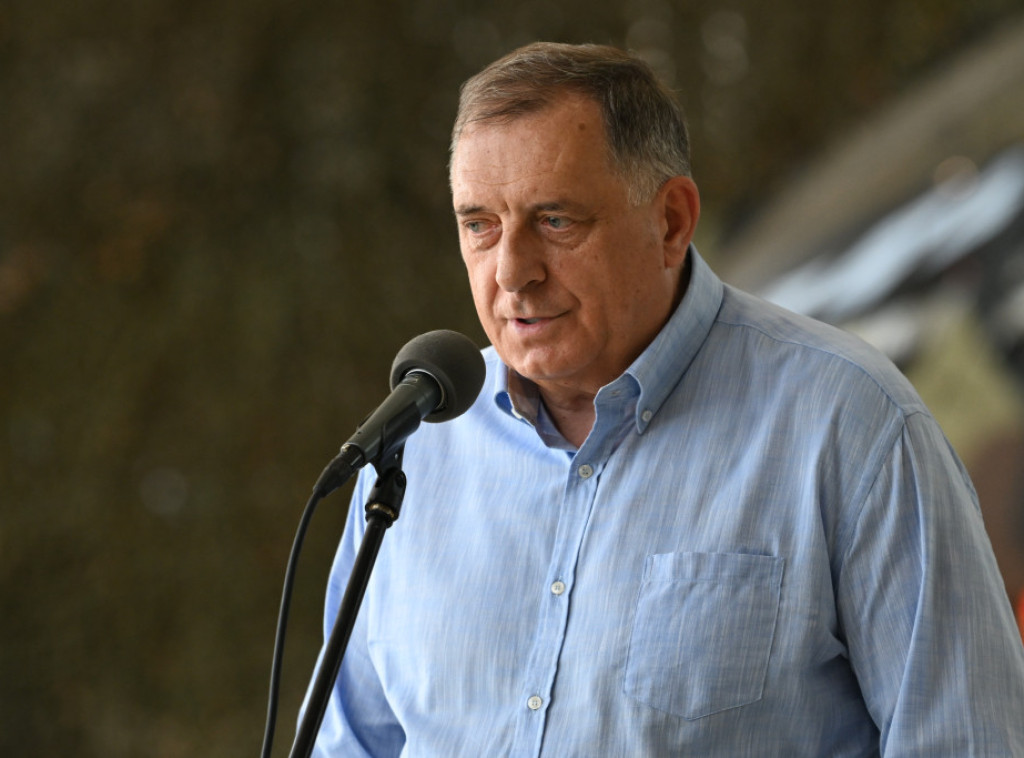 Dodik: Srpski narod kada se okupi može da realizuje velike projekte