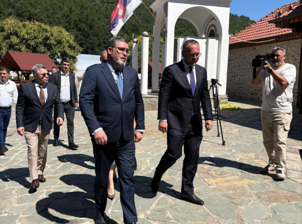 Povodom Dana državnosti Severne Makedonije, Starović i Toškovski u manastiru Prohoru Pčinjski