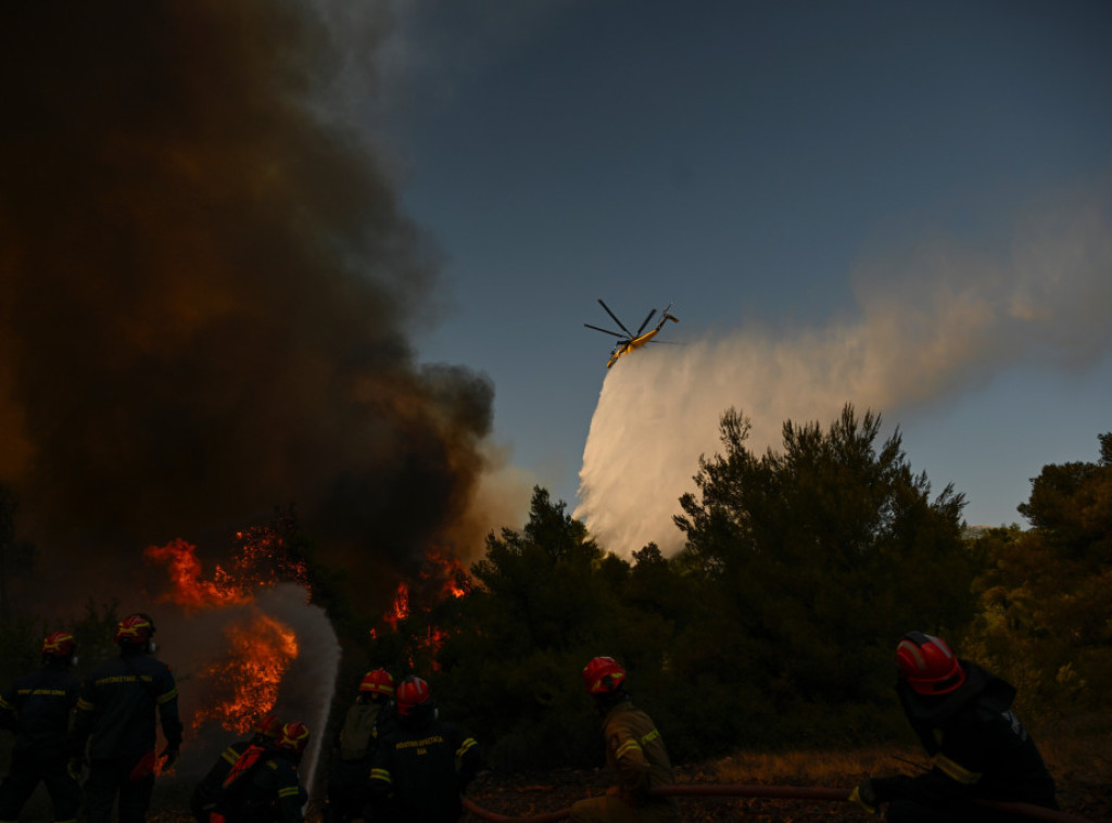 Dva helikoptera suradila se u vazduhu u Grčkoj tokom akcije gašenja požara