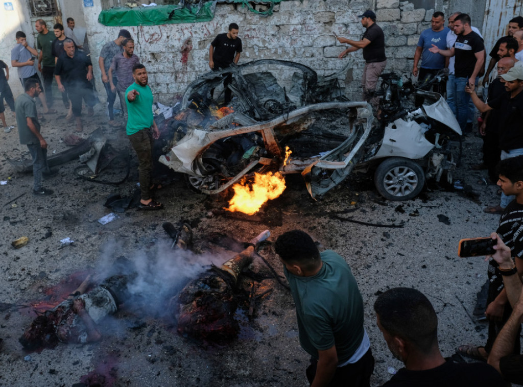 Palestinski lekari: U izraelskim napadima u Gazi poginulo najmanje 13 Palestinaca