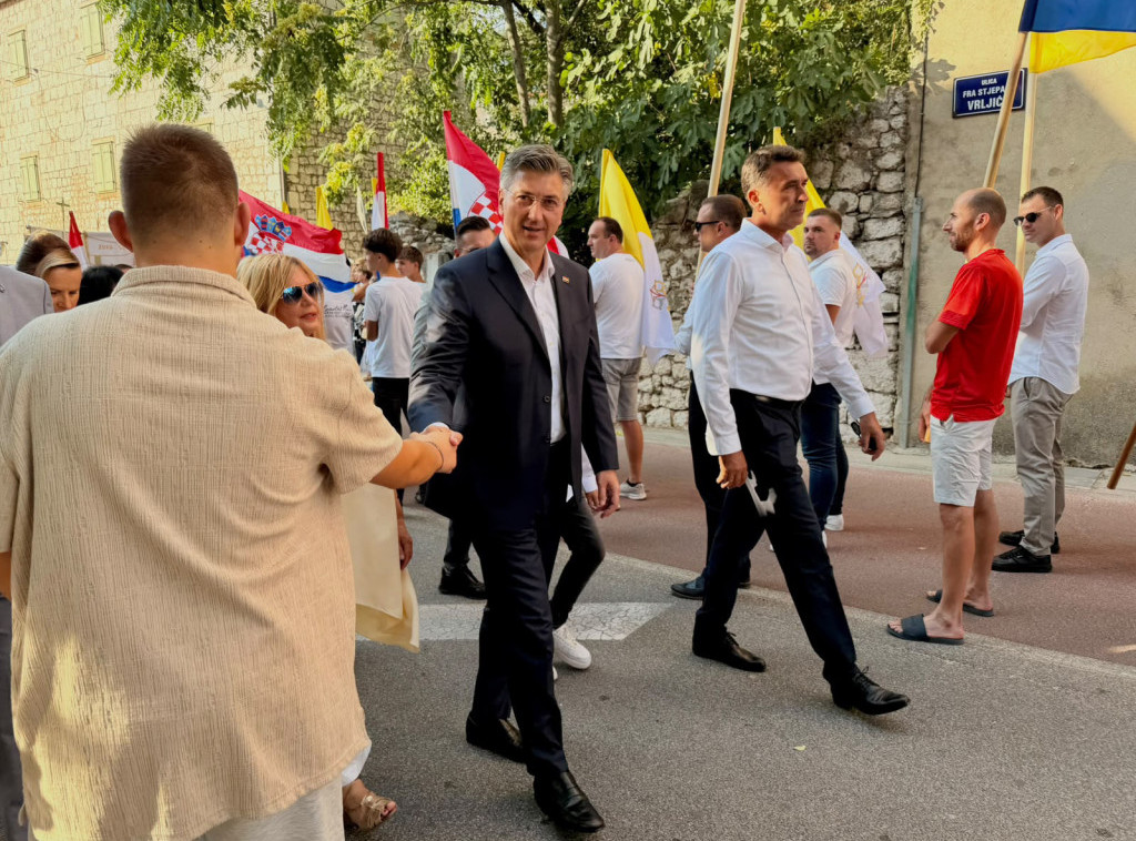 Hrvatska: Plenković očekuje dostojanstveno obeležavanje Oluje u Kninu