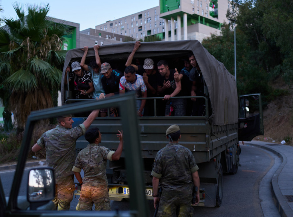 Španska vlada tvrdi da nije imala upozorenje o razmerama migrantske krize u Seuti