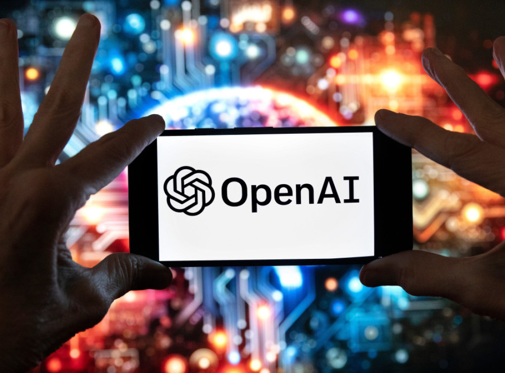 Britanski regulator za informacije prati OpenAI i Antropik posle hakerskih incidenata