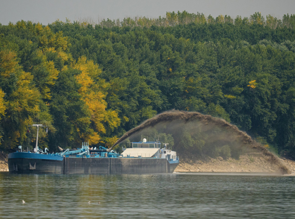 Rumunski ministar odbrane: Posle izvedene eksplozije Dunav porastao za dva santimetra