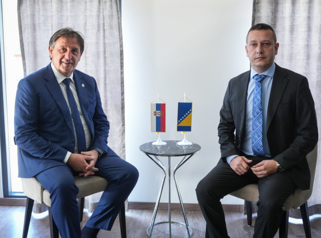Gašić se sastao sa zamenikom ministra odbrane BiH Goganovićem u Mrkonjić Gradu