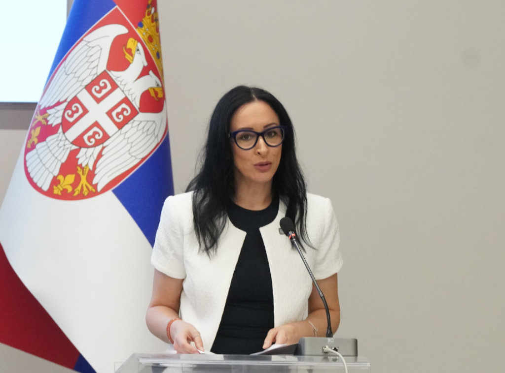 Jelena Žarić Kovačević i Svetlana Miladinov obišle decu u kampu "Srbija te zove" u Beogradu