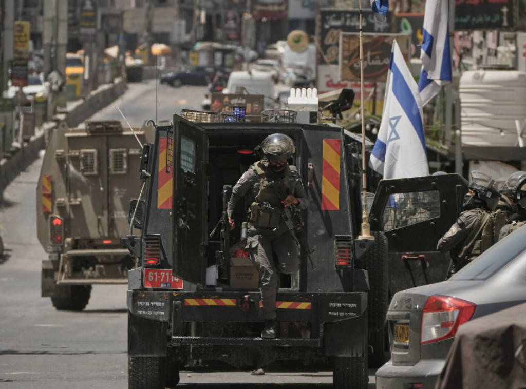 IDF izveo raciju u palestinskom izbegličkom kampu kod Jerusalima, uhapšeno 20 ljudi