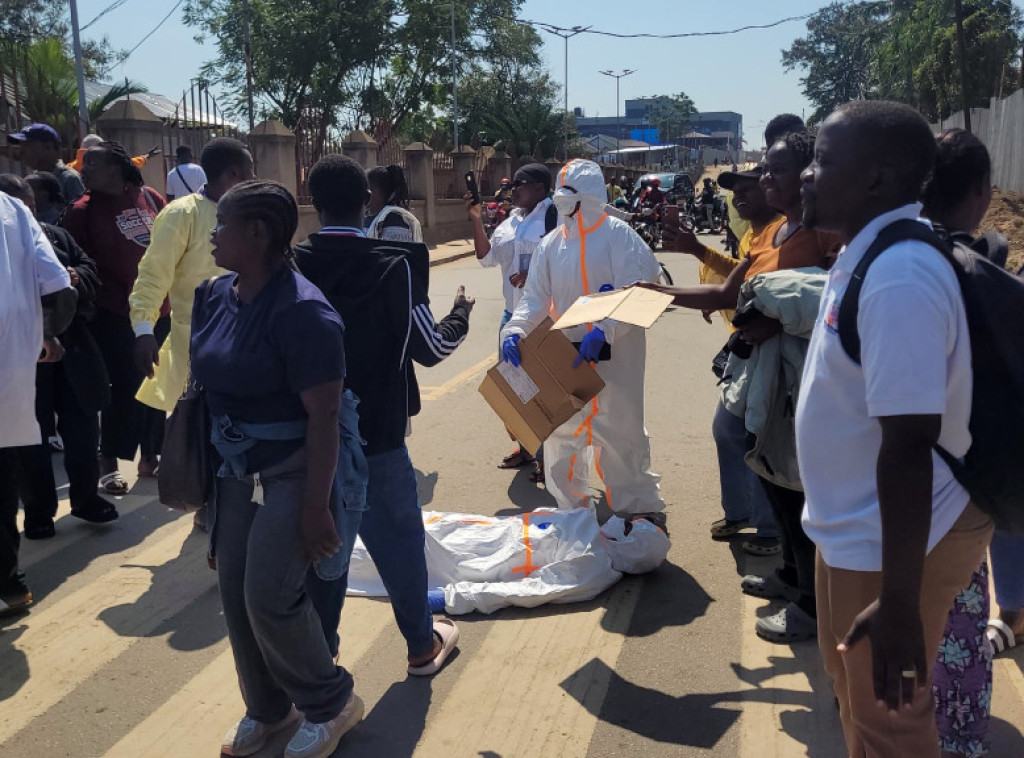 Zdravstveni radnici u Kongu protestuju zbog neisplaćenih plata tokom epidemije ebole