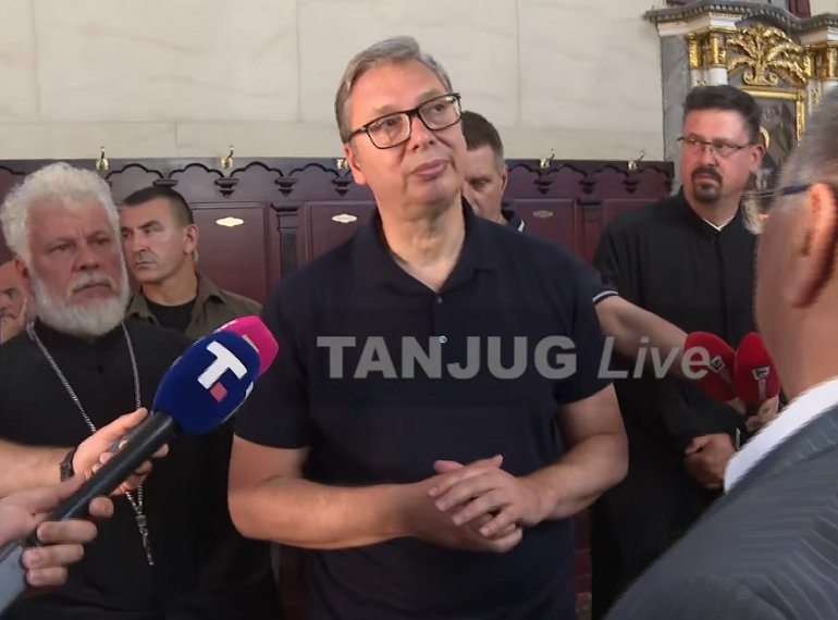 Vučić u Belegišu, obilazi Hram prenosa moštiju Svetog oca Nikolaja