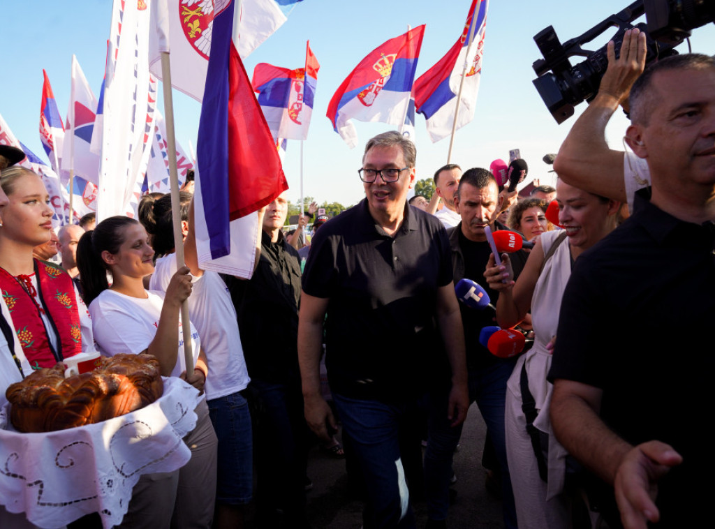 Vučić: Izbori najkasnije za tri meseca, na njima se odlučuje o budućnosti Srbije