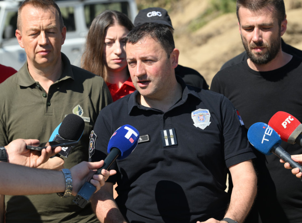 Luka Čaušić: Situacija sa požarom u Deliblatskoj peščari je dosta bolja, još je aktivan požar na planini Stolovi