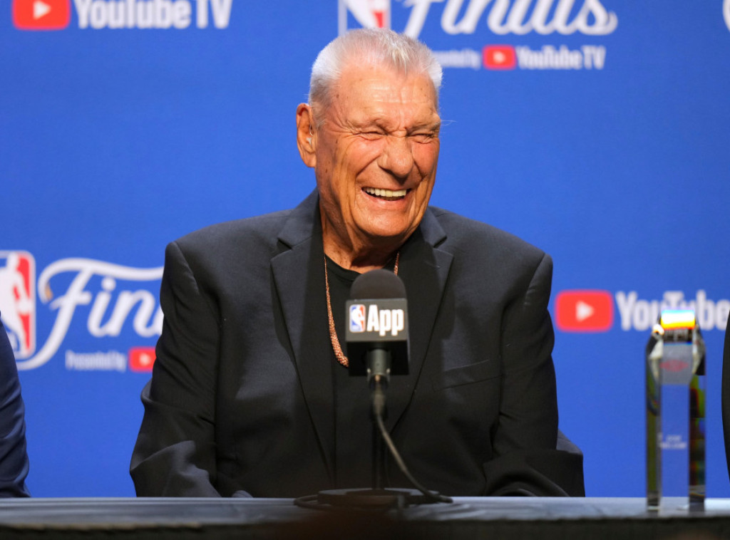 Preminuo proslavljeni američki košarkaš i trener Don Nelson