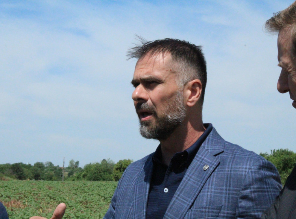 Mićin i Pavlović: Kamp "Srbija te zove" ubuduće i u Novom Sadu i Nišu