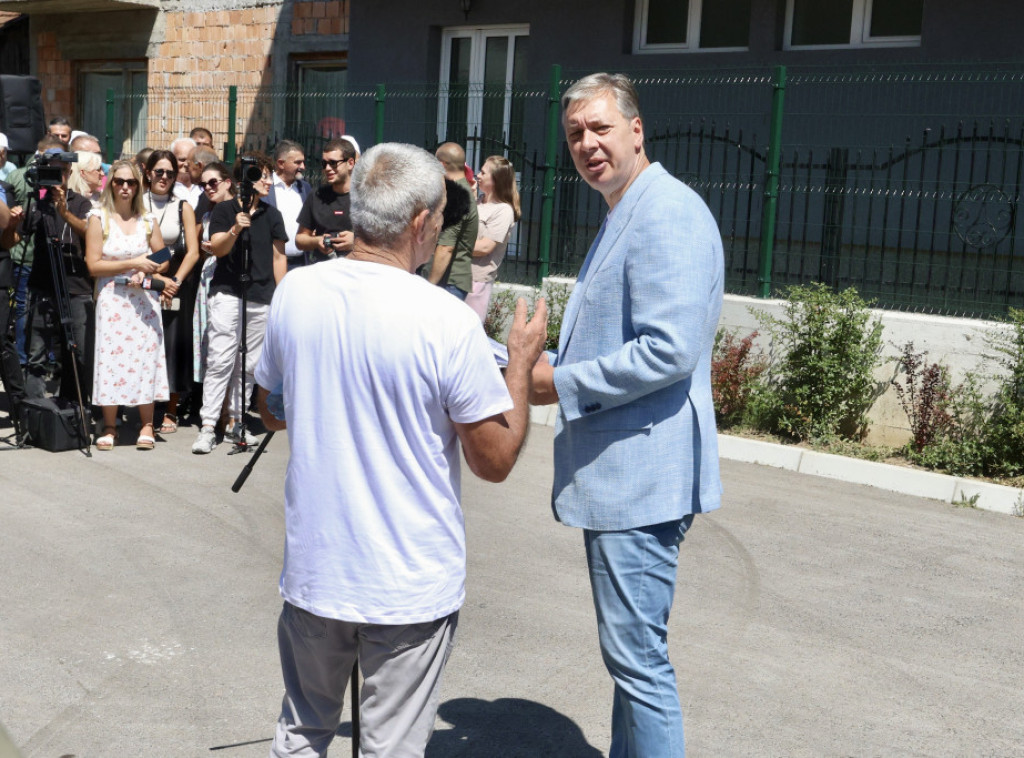 Vučić: Za 20 dana biće poznato koliko je povećanje penzija, penzioneri će biti zadovoljni