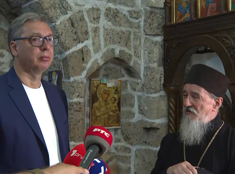 Vučić nastavio posetu jugozapadu Srbije, obilazi manastir Dubnica