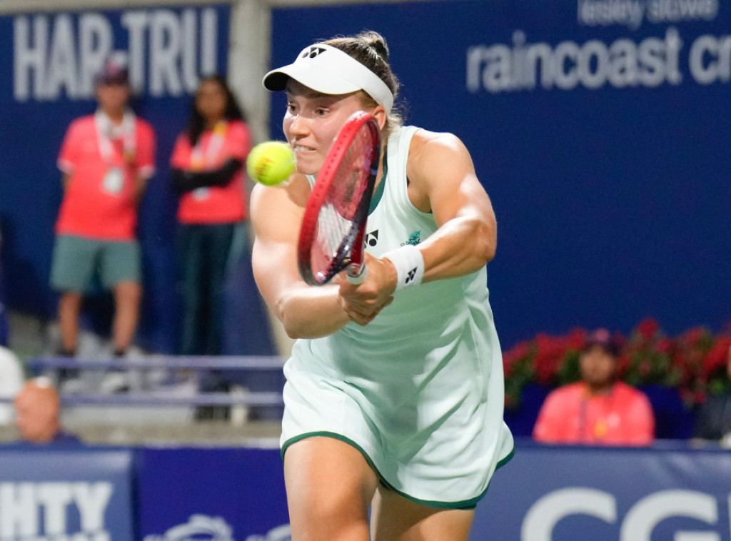 Ribakina pobedila Osaku za plasman u polufinale turnira u Torontu