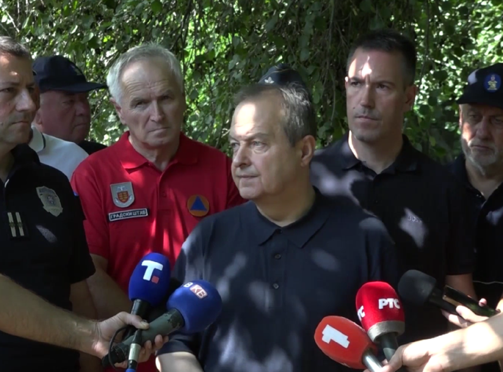 Dačić: Situacija sa požarima stabilna, nisu ugroženi ljudski životi ni kuće