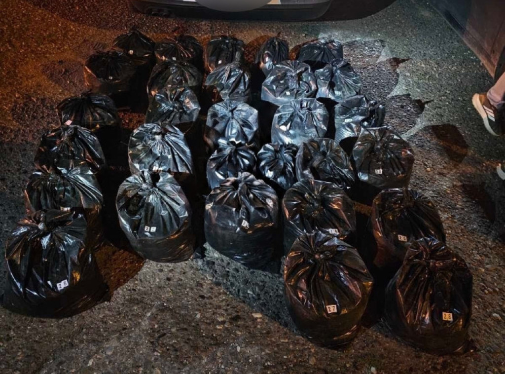 U okolini Paraćina konfiskovano 140 kilograma rezanog duvana pronađenog u gepeku