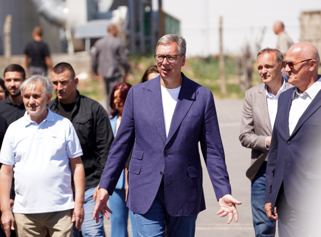Vučić u poseti jugoistoku Srbije: Bespovratan novac za osnovna sredstva, cilj da privatnici zapošljavaju ljude