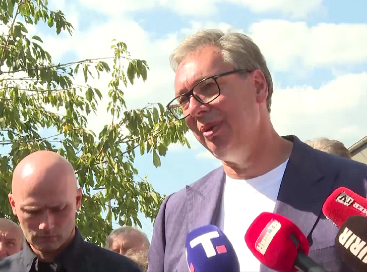 Vučić: Zakazao sam velike narodne skupove u Užicu i Novom Sadu