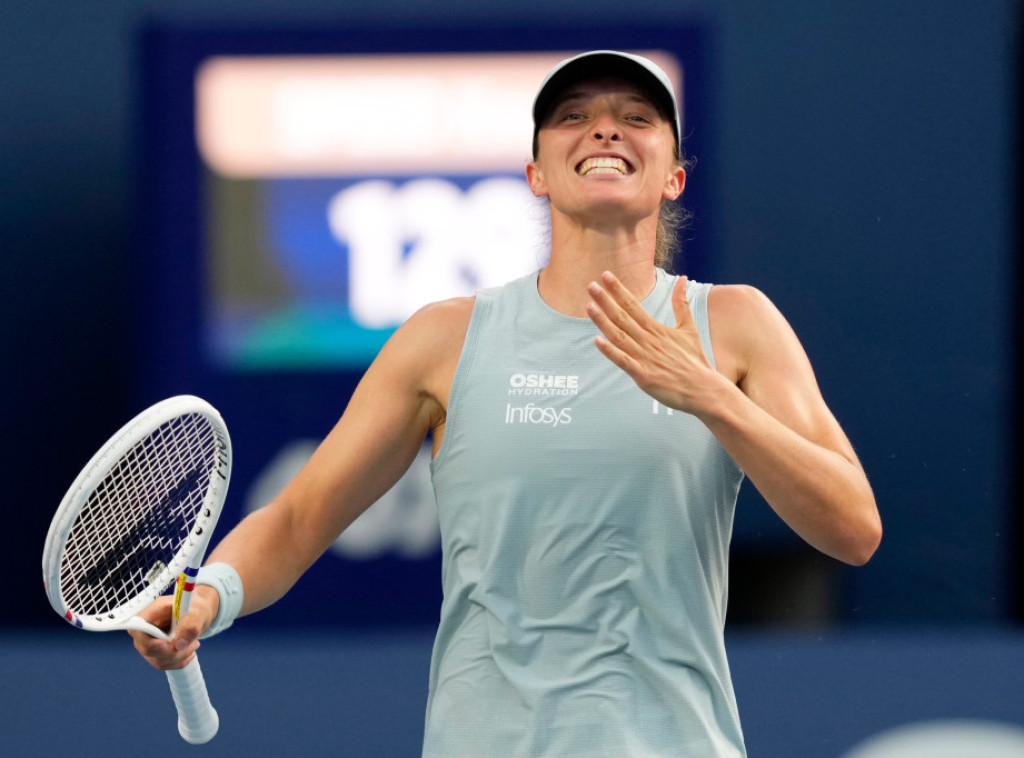 Poljska teniserka Iga Švjontek osvojila masters u Torontu